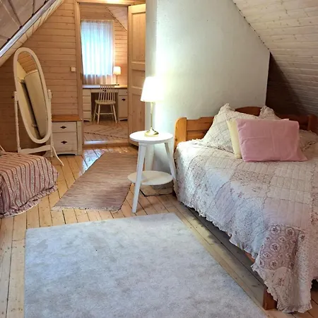 Cosy Near Tallinn Center, Free Parking And Internet Nyaraló *