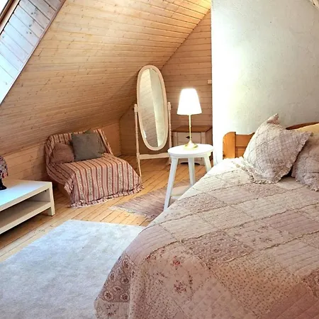 Nyaraló Cosy Near Tallinn Center, Free Parking And Internet